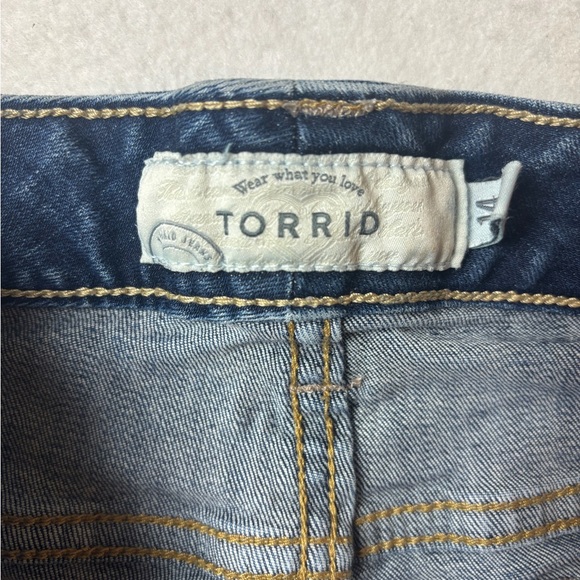 Torrid Blue Distressed Straight Leg Jeans - Picture 4 of 6